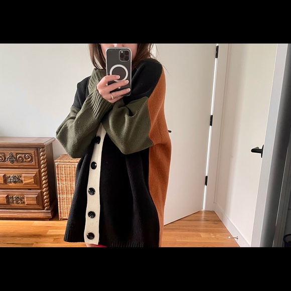 Primark Tops - PRIMARK Oversized Color Block Knit Cardigan (US size 2-4, UK size 6-8)